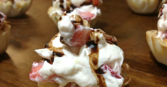 Valentines Day Recipe: Strawberry Mascarpone Crepe Cups