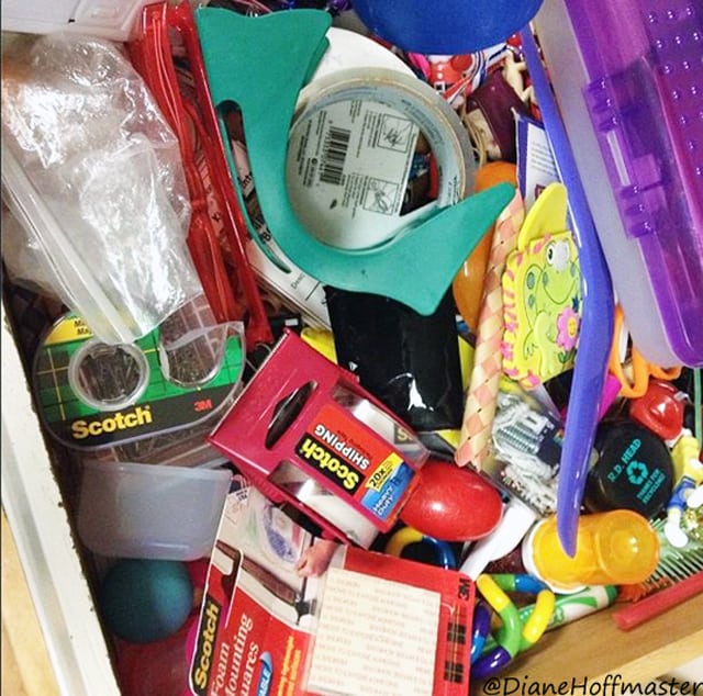 Here are a few easy kitchen organizing ideas for a clean and organized kitchen!