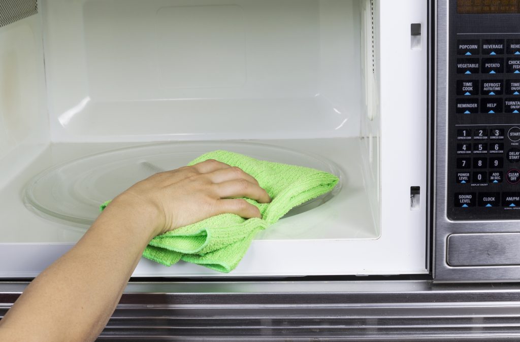 Easiest Way to Clean a Microwave Oven