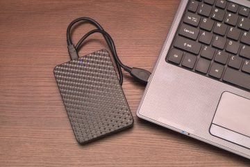 How to Back Up a Computer on an External Hard Drive