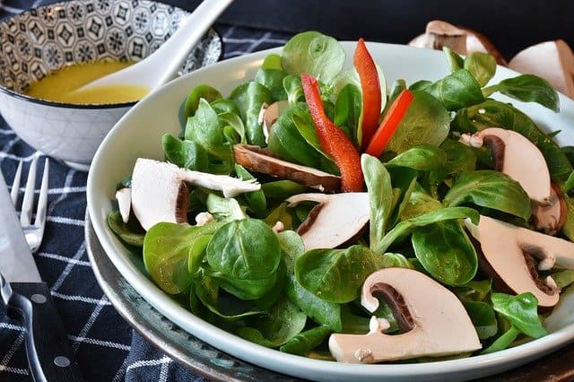 Salad with dressing on the side