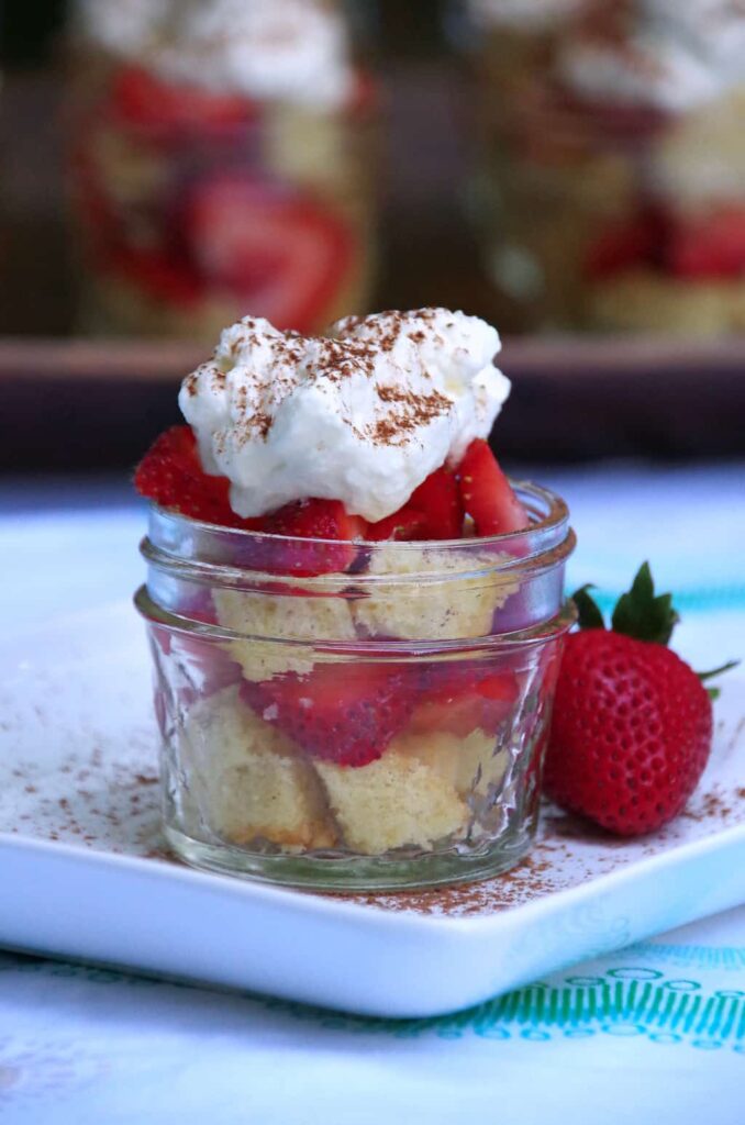 Strawberry Shortcake in a Jar and Healthy Outdoor Entertaining Tips