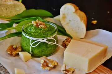Simple Tips for Hosting a Wine and Cheese Party