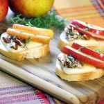 This Pear Crostini Recipe is an Easy Appetizer Idea for Any Occasion!