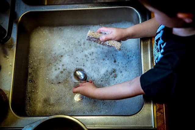 kids doing chores