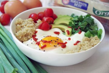 Southwestern Quinoa Egg Breakfast Bowl Recipe