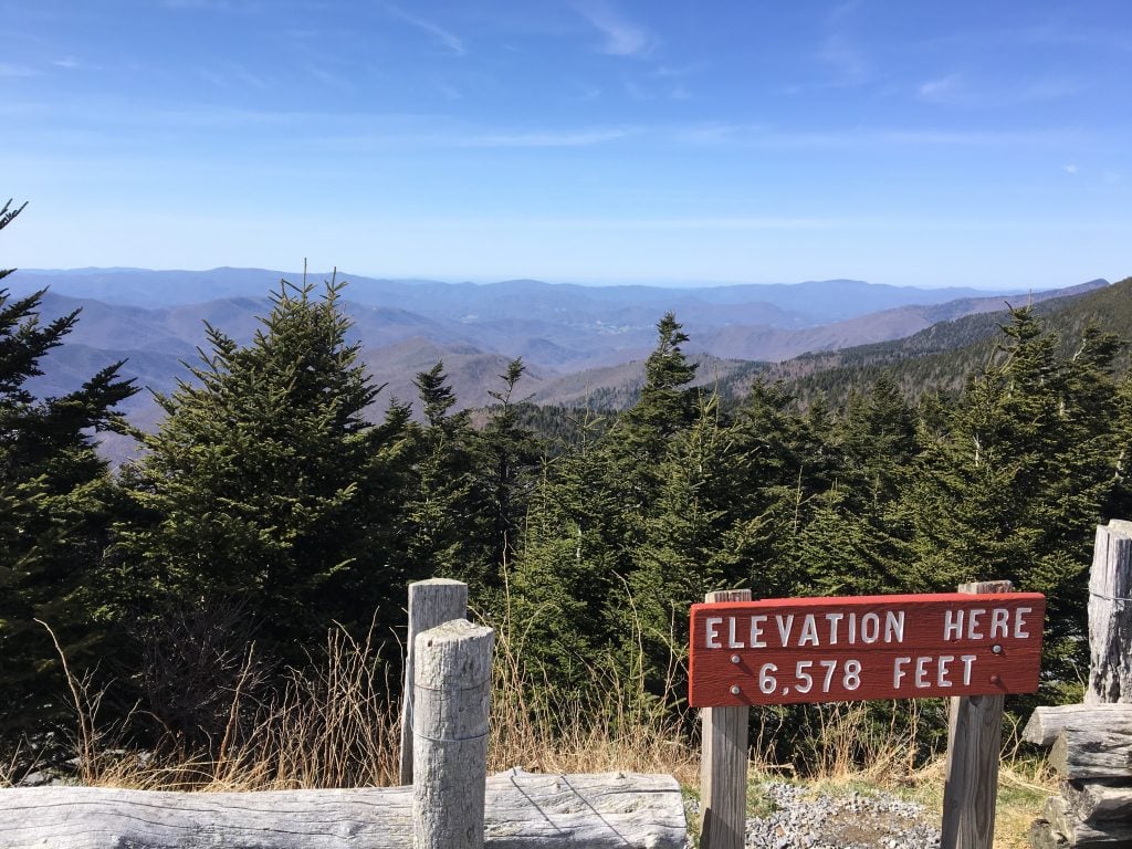 scenic hiking photo