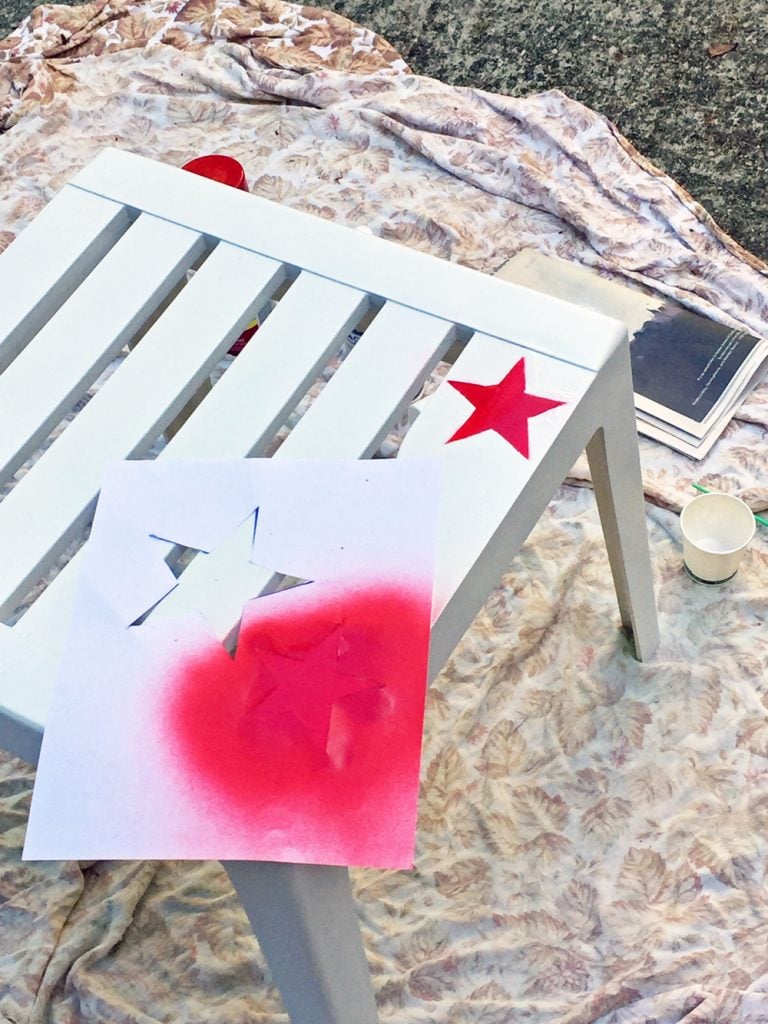 spray painting plastic outdoor furniture